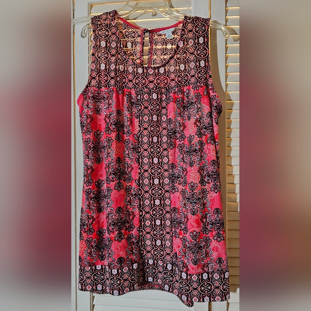 Cato womans top size mediumEst 1946 womans top size medium